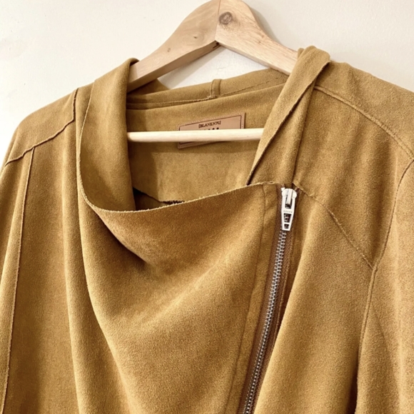 Blanknyc Drape Front Waterfall Suede Moto Jacket Camel Tan - Picture 8 of 10